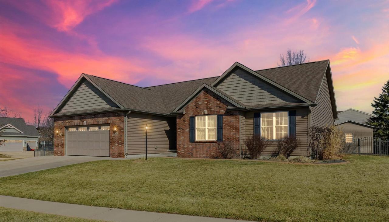 502 Elk Dr., Mahomet, IL 61853