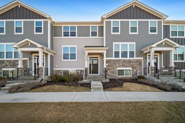 1004 Atterberg Rd., South Elgin, IL 60177