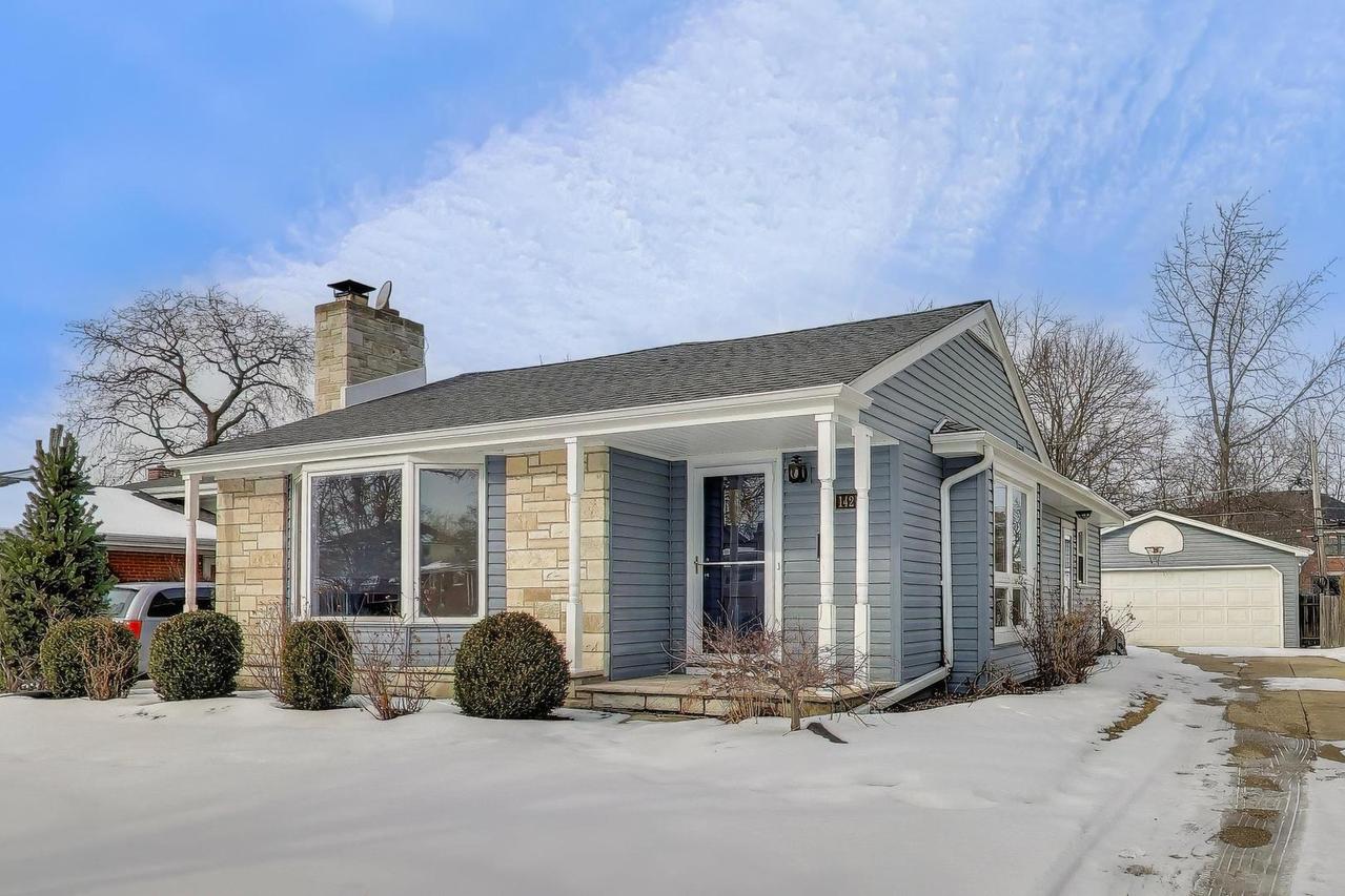 1421 Cynthia Ave., Park Ridge, IL 60068