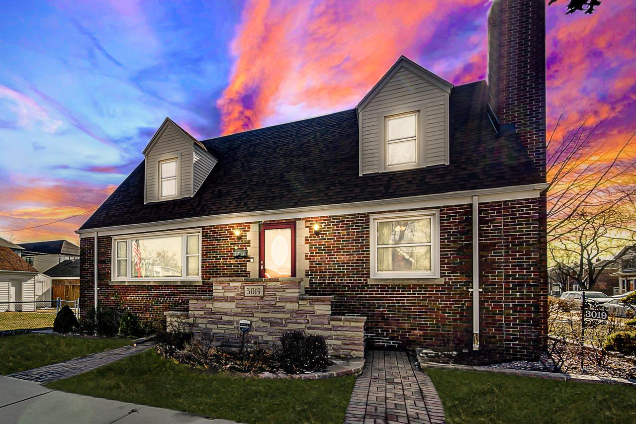 3019 W 104th St., Chicago, IL 60655