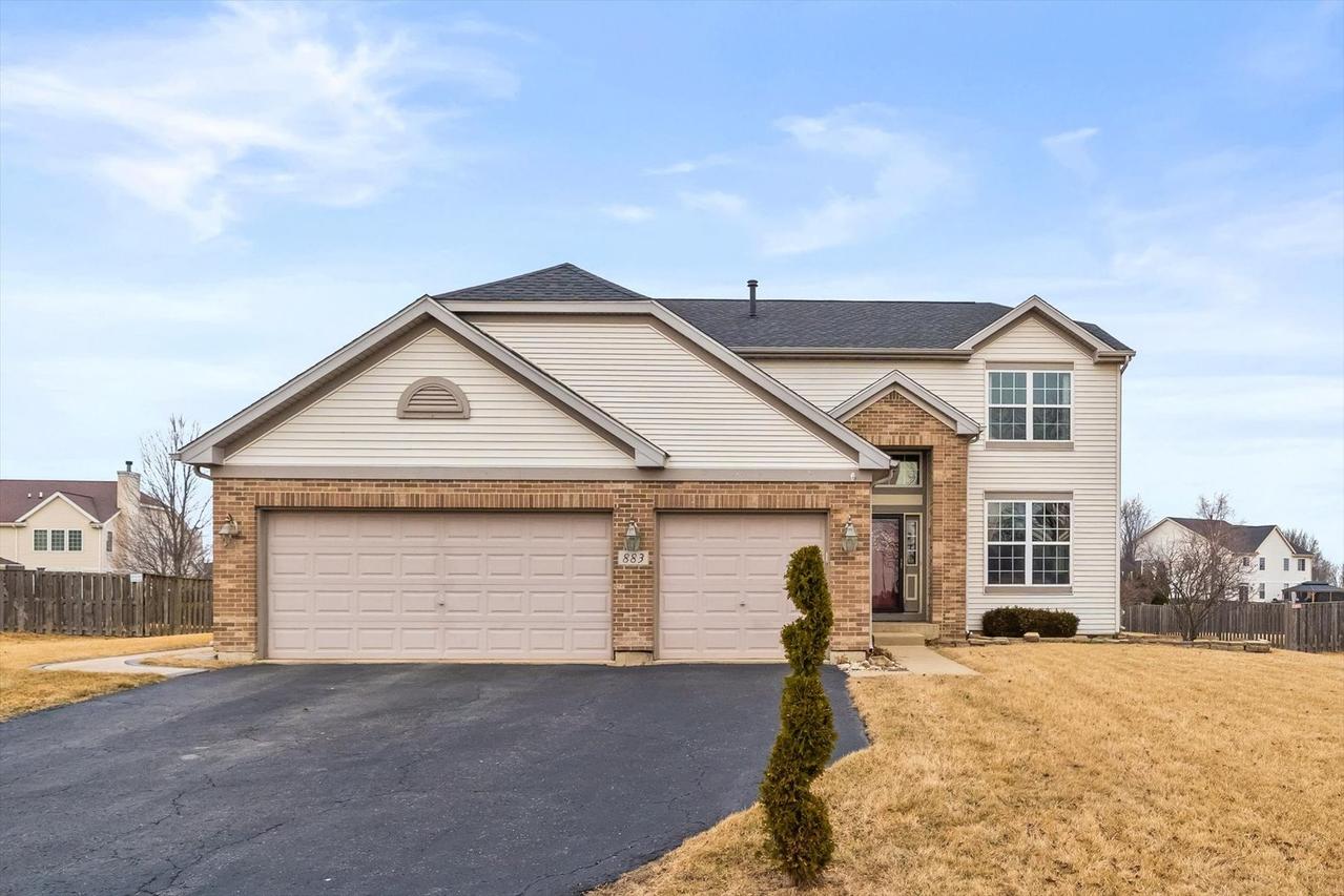883 Prairie Crossing Dr., Yorkville, IL 60560