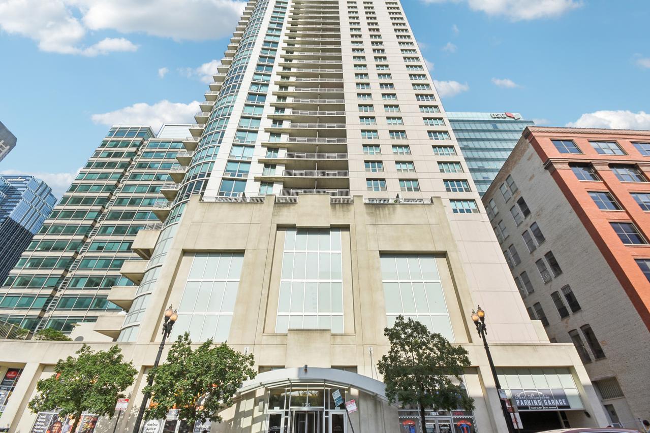 125 S Jefferson St. #3102, Chicago, IL 60661