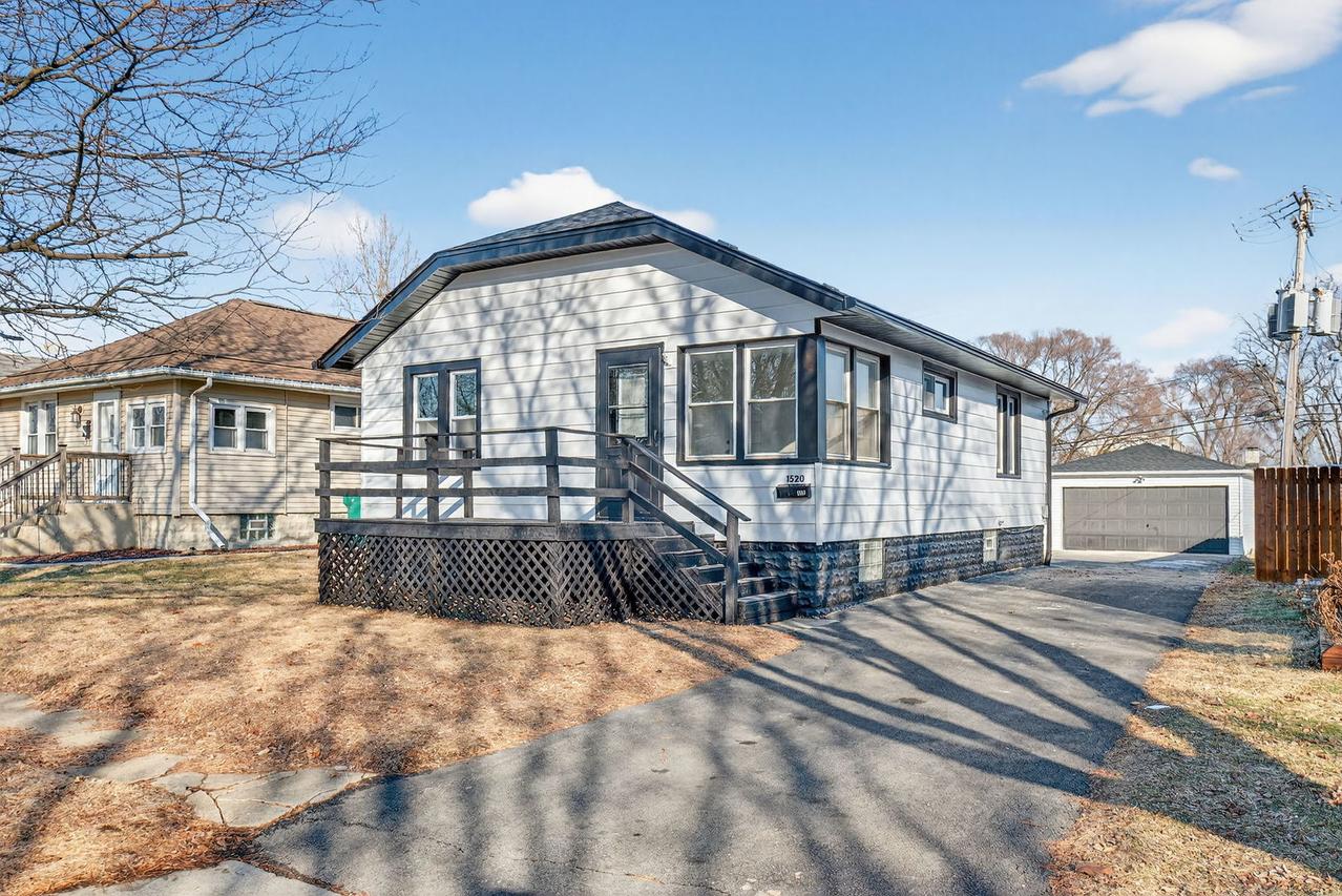 1520 N Prairie Ave., Joliet, IL 60435