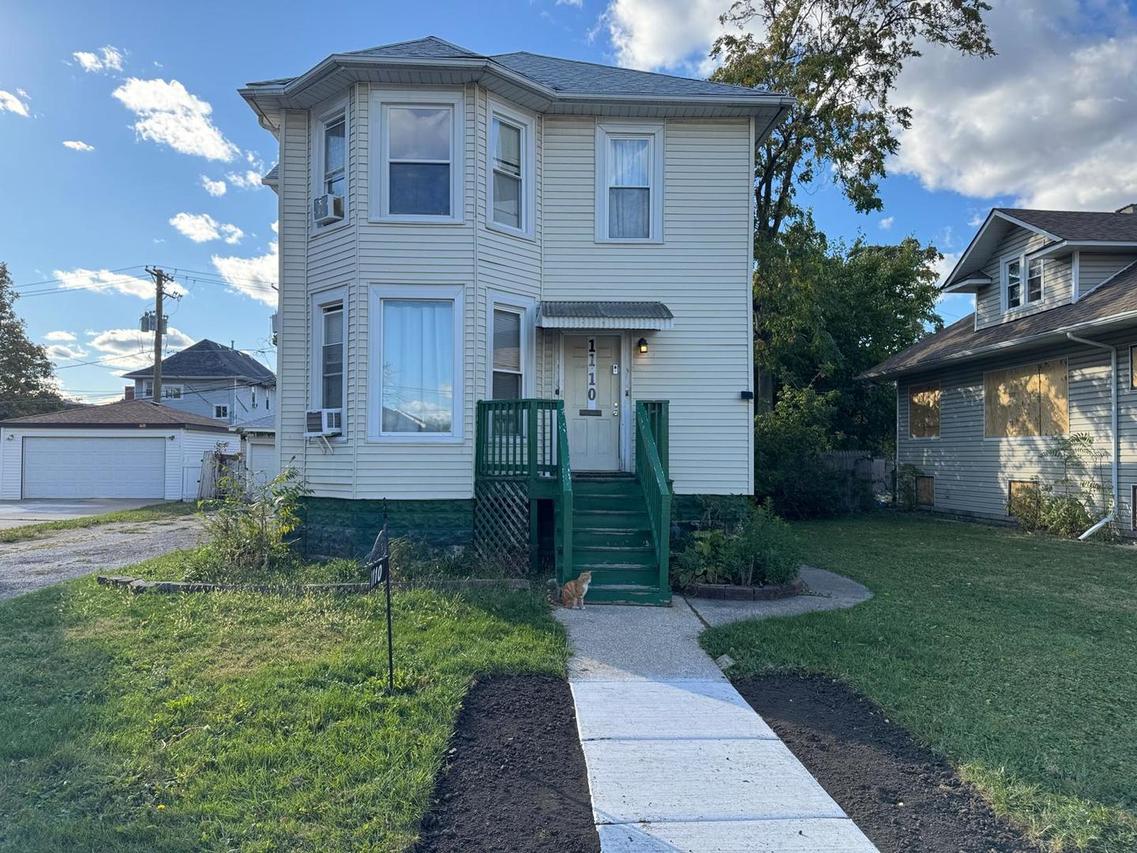 1110 S 4th Ave., Maywood, IL 60153