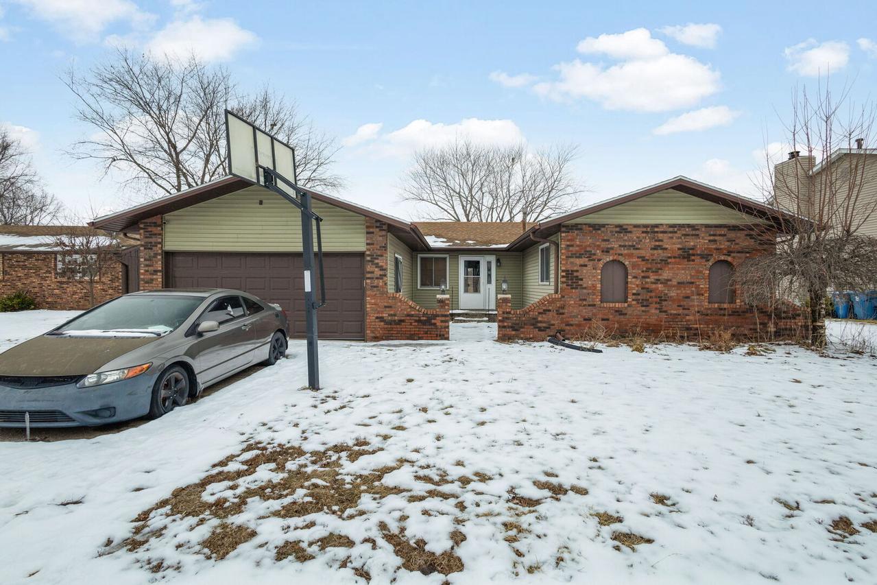 703 Heritage Dr., Bourbonnais, IL 60914