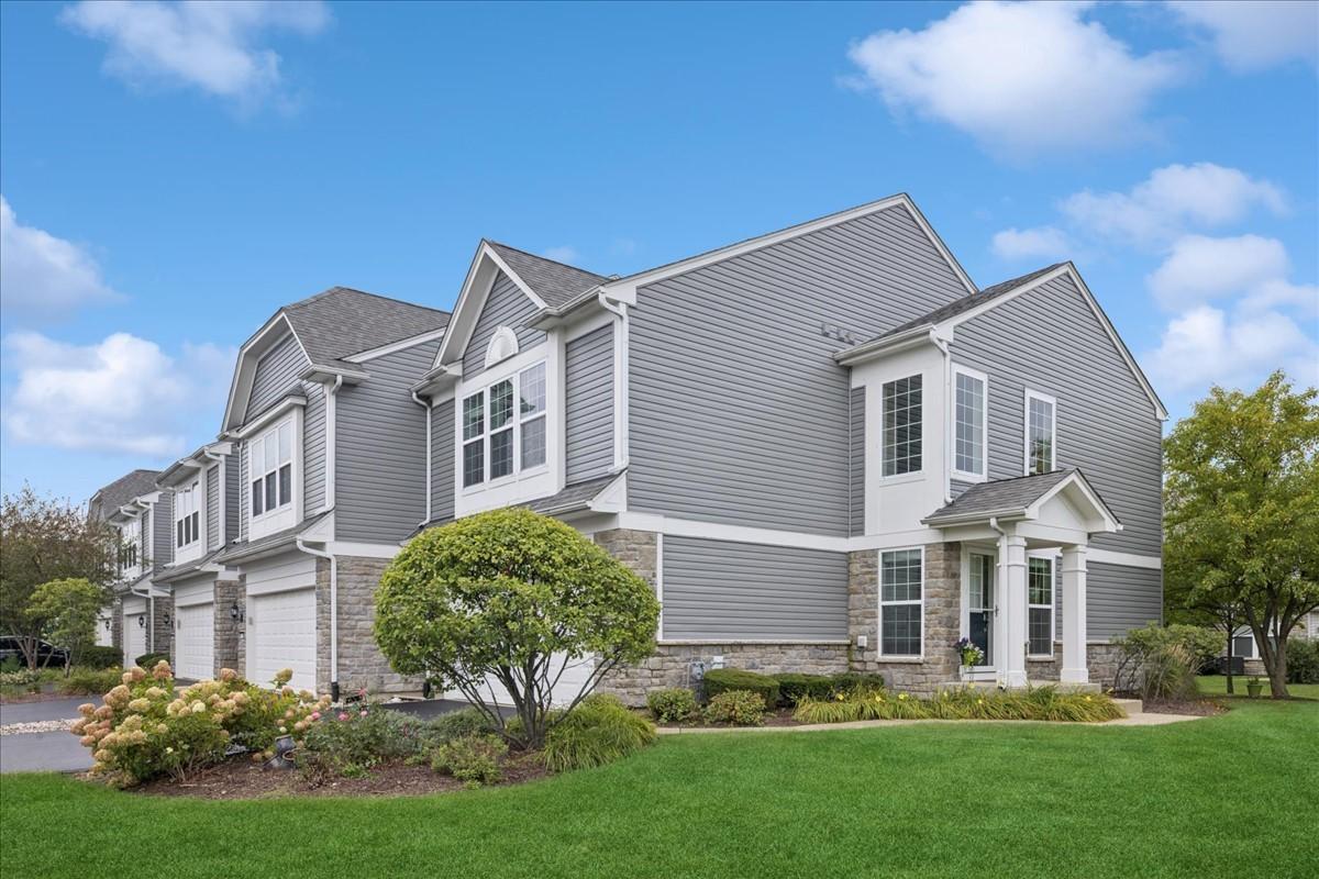 100 Devoe Dr., Oswego, IL 60543