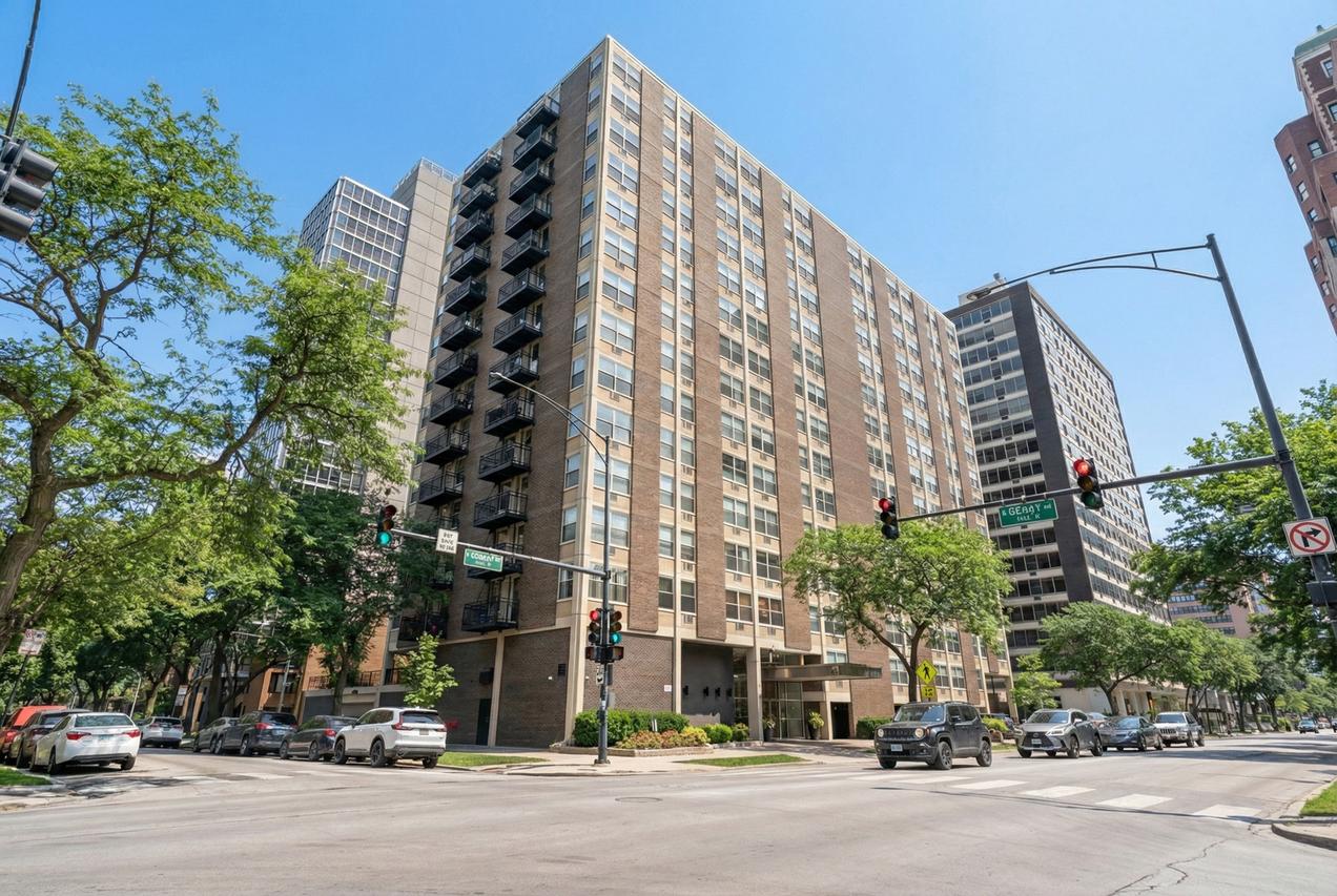 3033 N Sheridan Rd. #508, Chicago, IL 60657