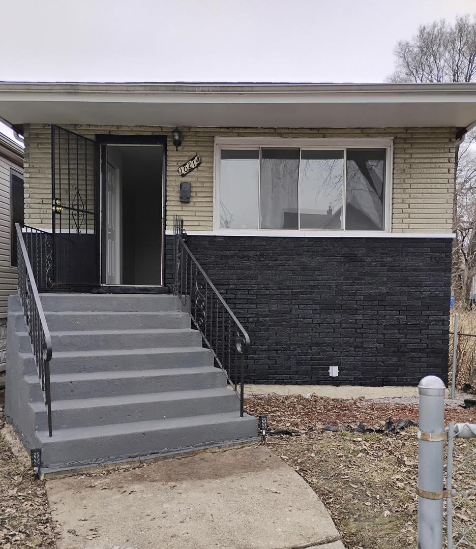 10214 S La Salle St., Chicago, IL 60628