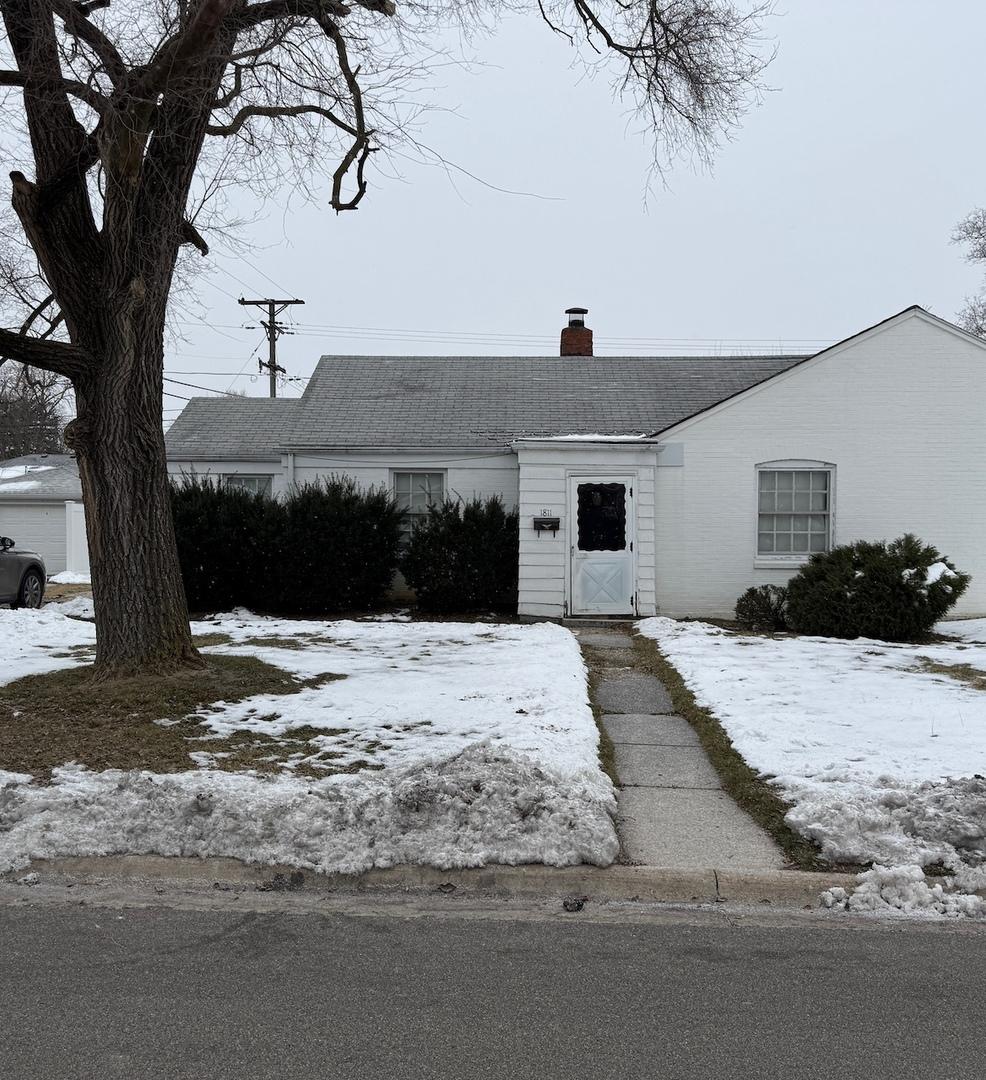 1811 N Raynor Ave., Crest Hill, IL 60403