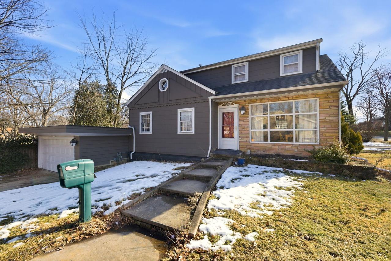 101 S Adams St., Westmont, IL 60559