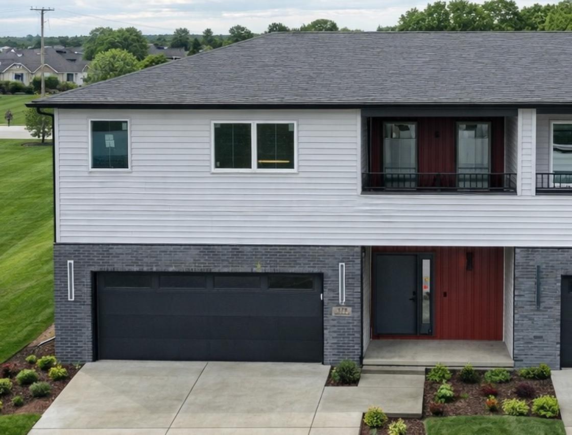 379 Larkspur Ln., Normal, IL 61761