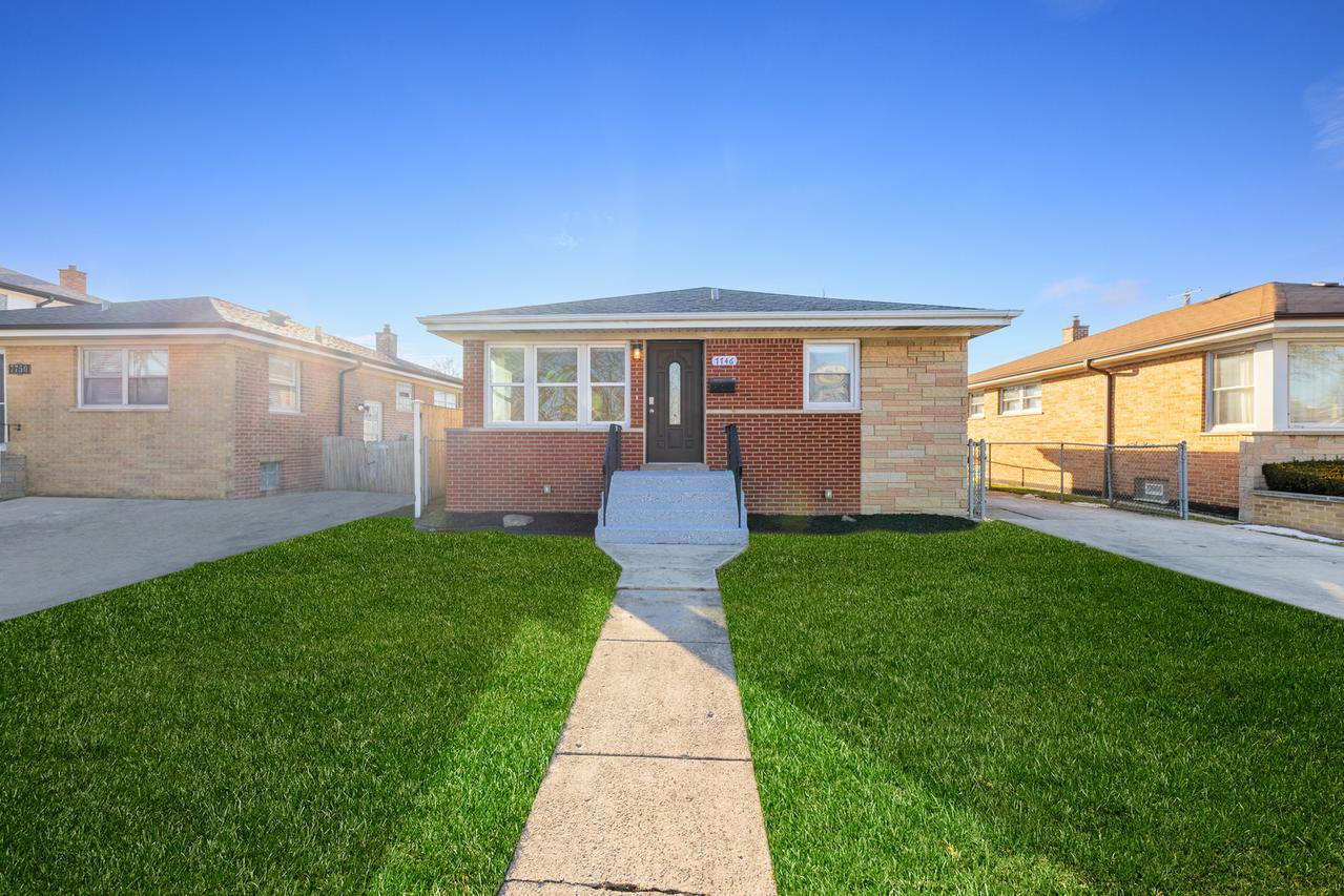 7746 S Kolmar Ave., Chicago, IL 60652
