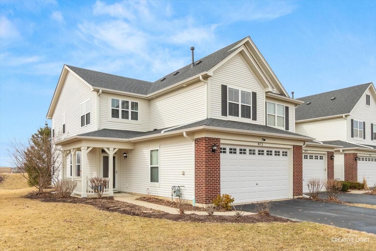 473 Dancer Ln. #473-D, Oswego, IL 60543