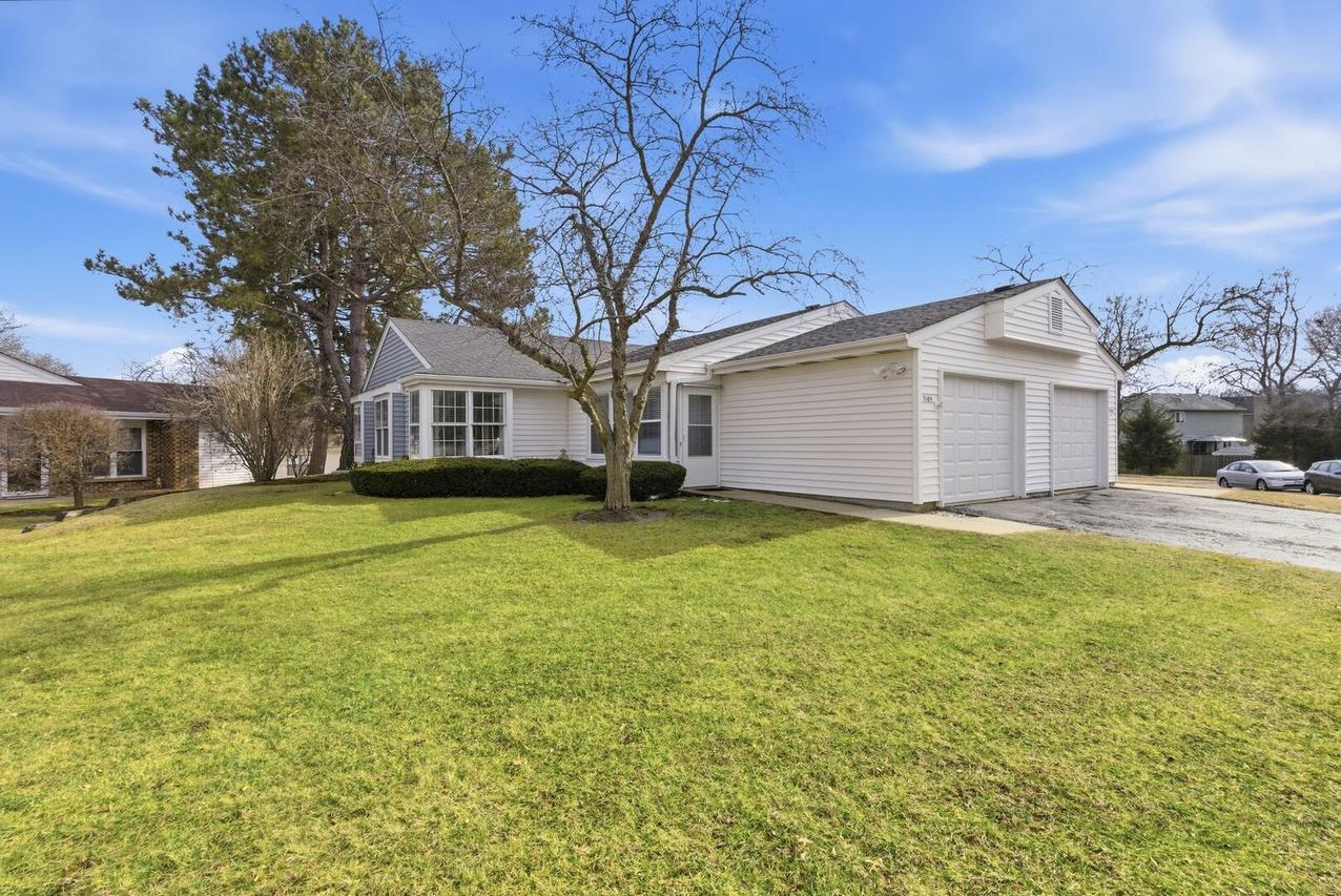 7105 Saint Tropez Ct. #297, Fox Lake, IL 60020