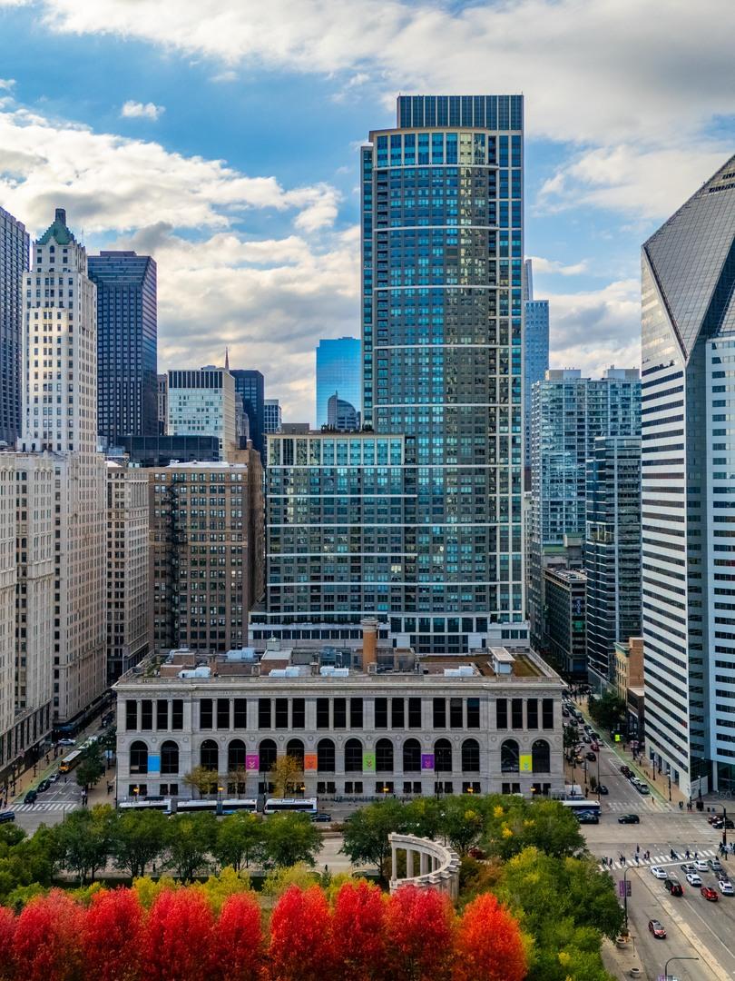 130 N Garland Ct. #3403, Chicago, IL 60602