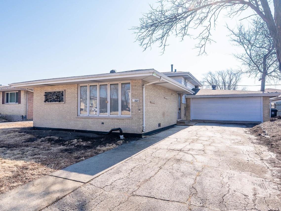 7849 80th Pl., Bridgeview, IL 60455