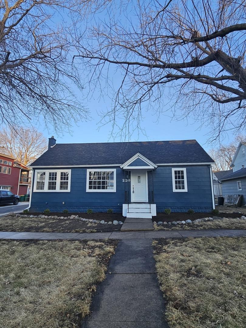 220 S Walnut St., Sycamore, IL 60178