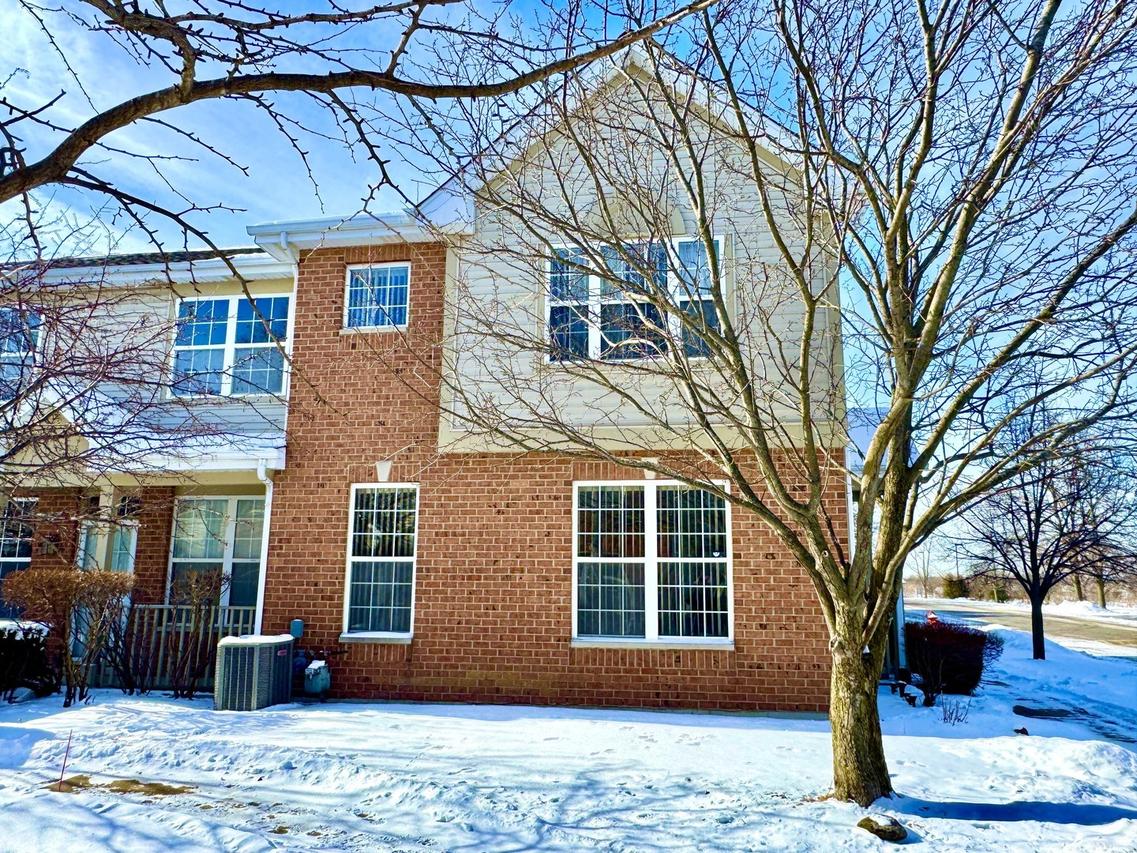 9247 W Arquilla Dr., Mokena, IL 60448