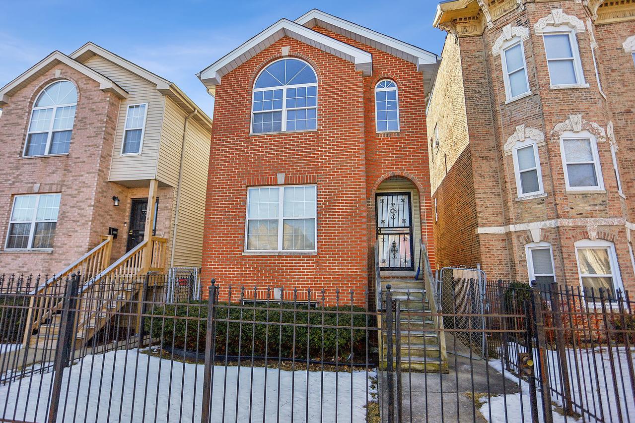 3127 W Fulton St., Chicago, IL 60612