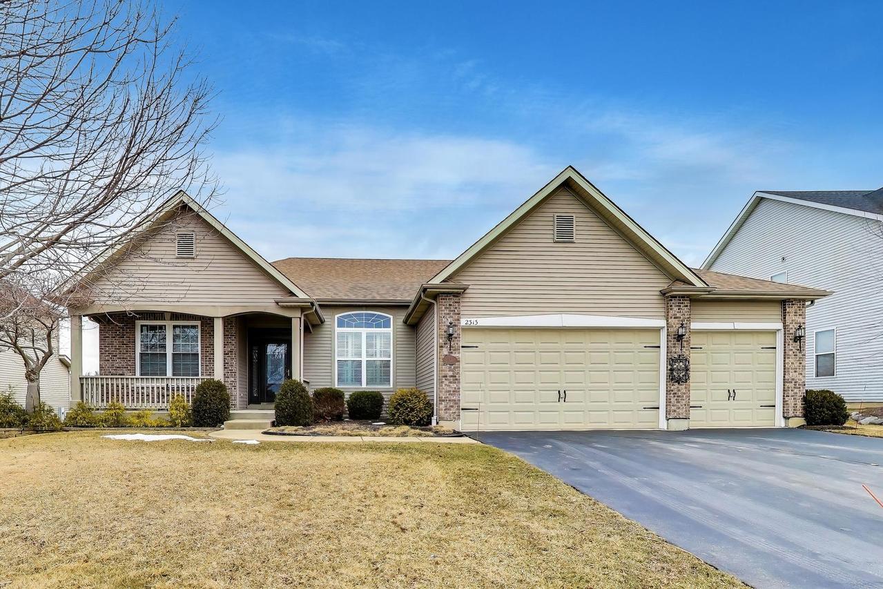 2313 Eisenhower Blvd., Mchenry, IL 60051