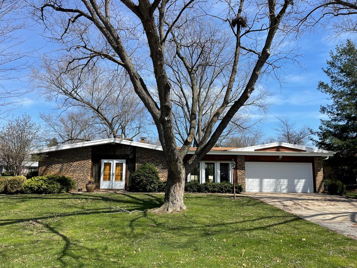 700 Mcclaran Ave., Aurora, IL 60506