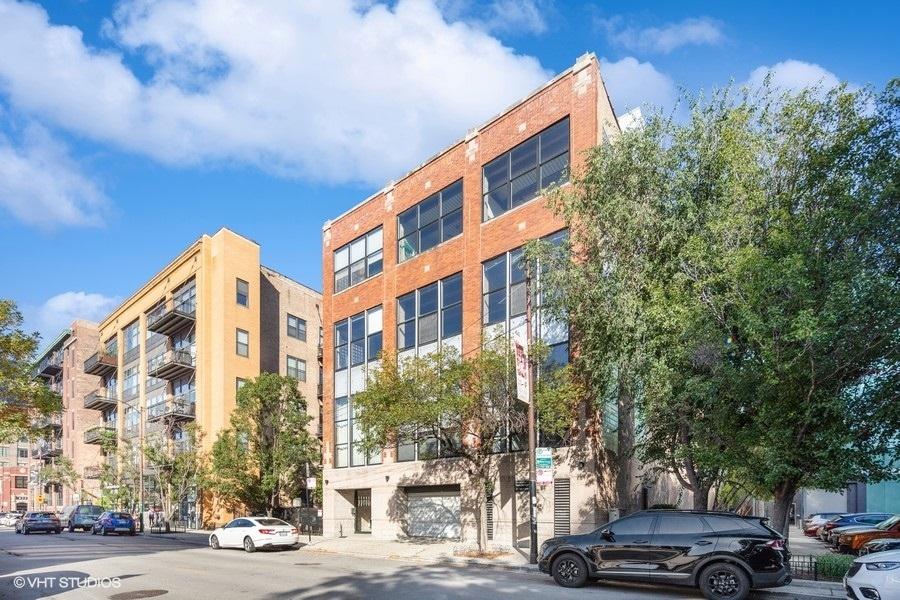 11 N Green St. #2A, Chicago, IL 60607