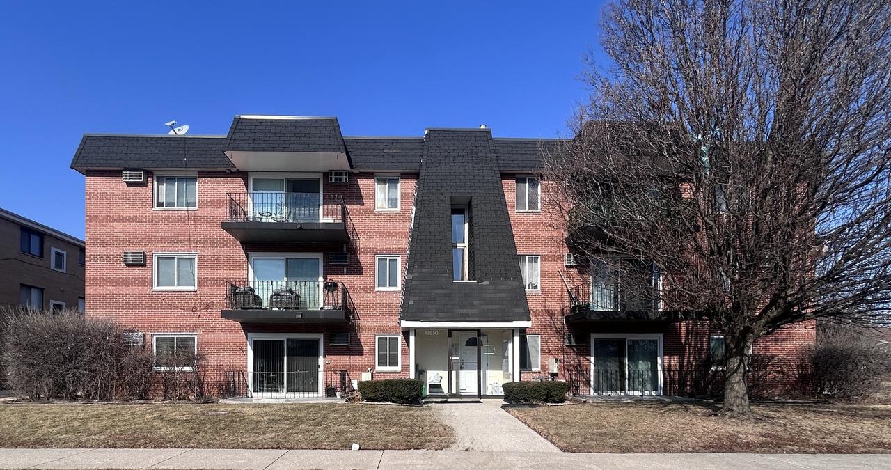 12850 Crestbrook Ct. #10, Crestwood, IL 60418