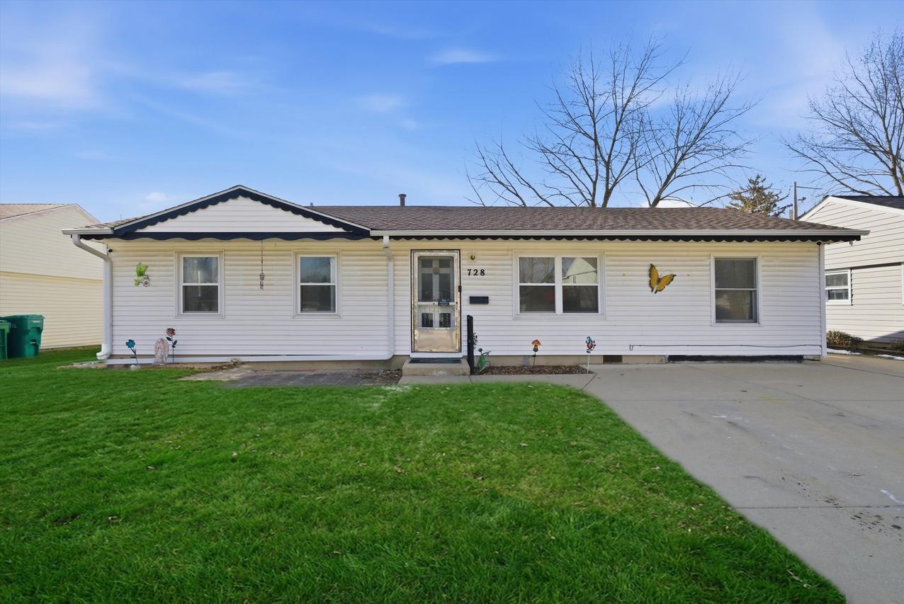 728 Farragut Ave., Romeoville, IL 60446