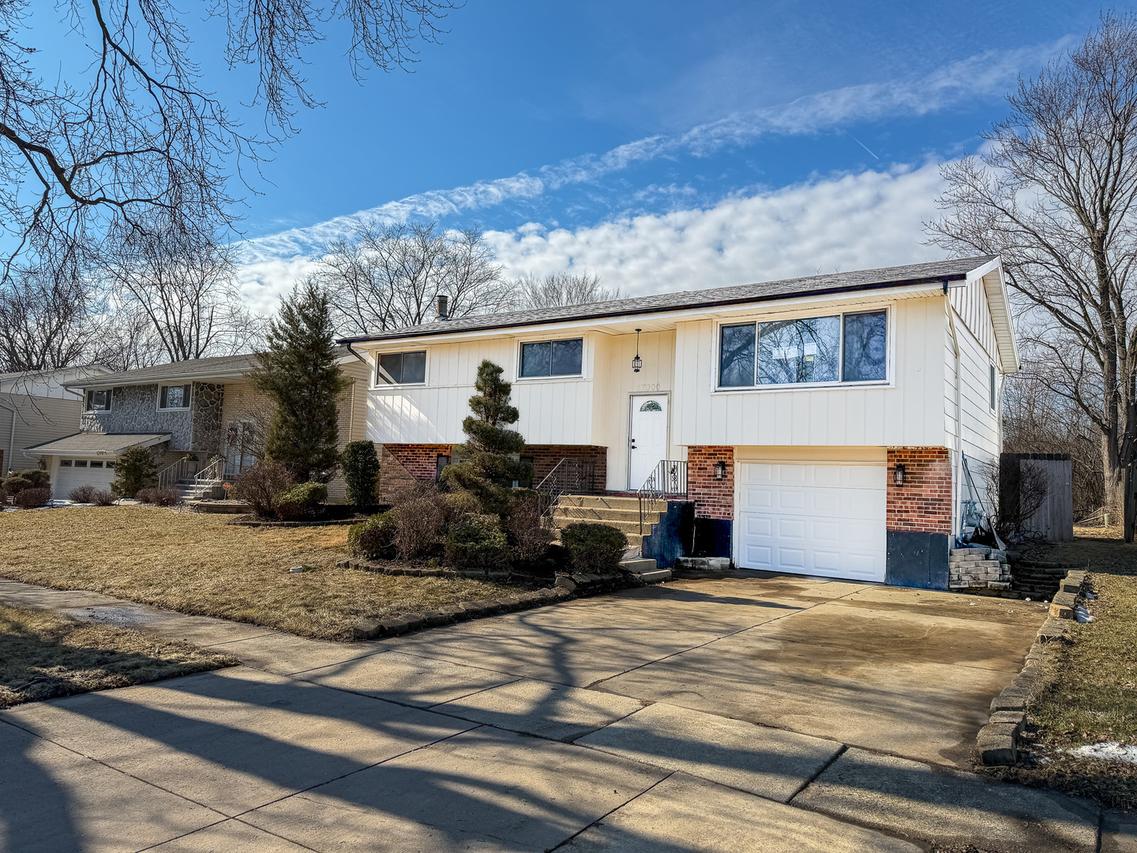 17000 Magnolia Dr., Hazel Crest, IL 60429