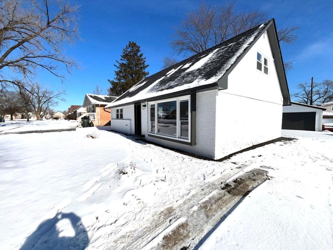 16943 Old Elm Dr., Country Club Hills, IL 60478