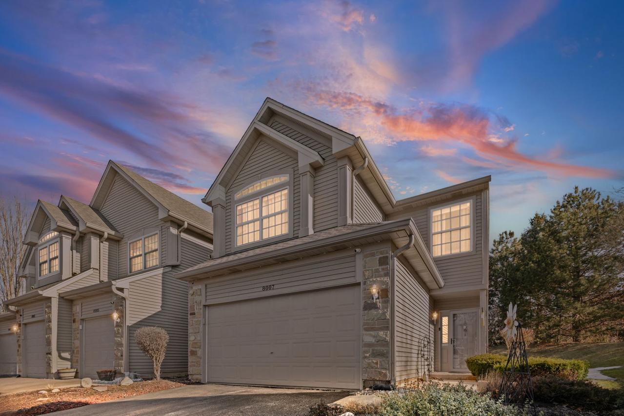 8007 Sierra Woods Ln., Carpentersville, IL 60110