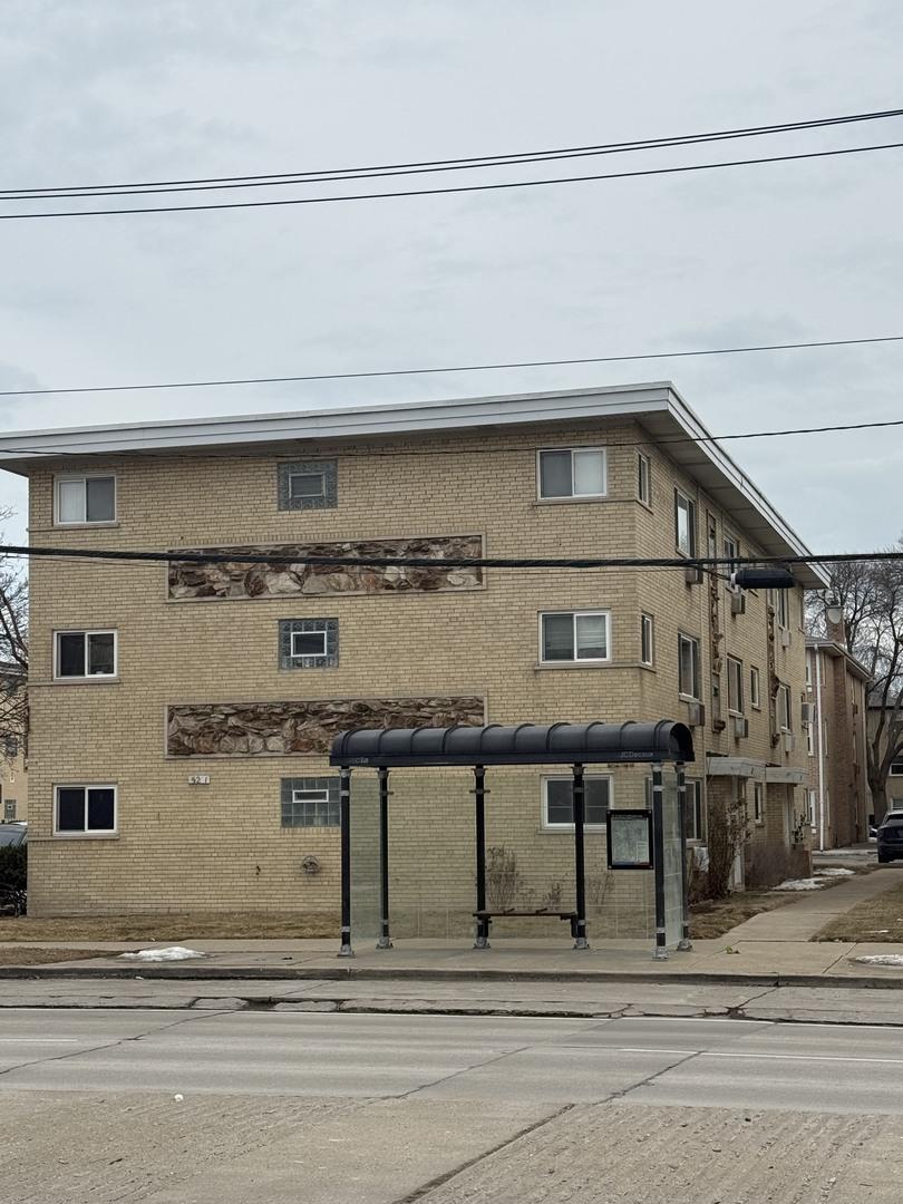 5241 N East River Rd. #1C, Chicago, IL 60656