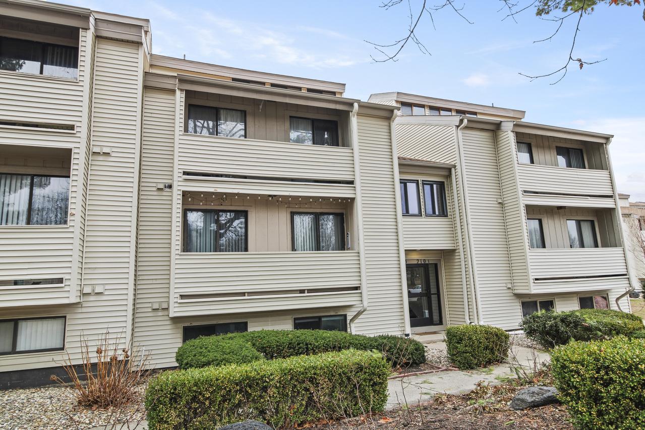 2103 Melrose Dr. #A, Champaign, IL 61820