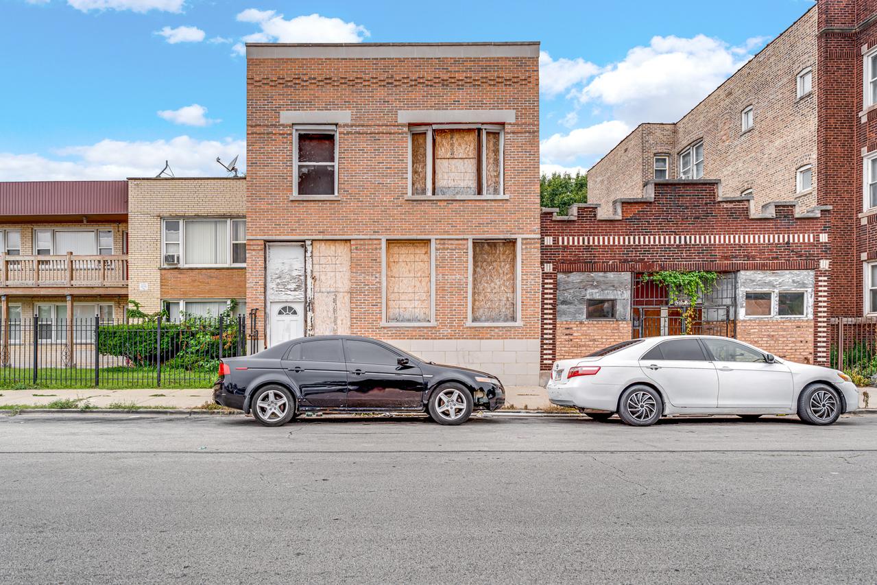 3024 E Cheltenham Pl., Chicago, IL 60649