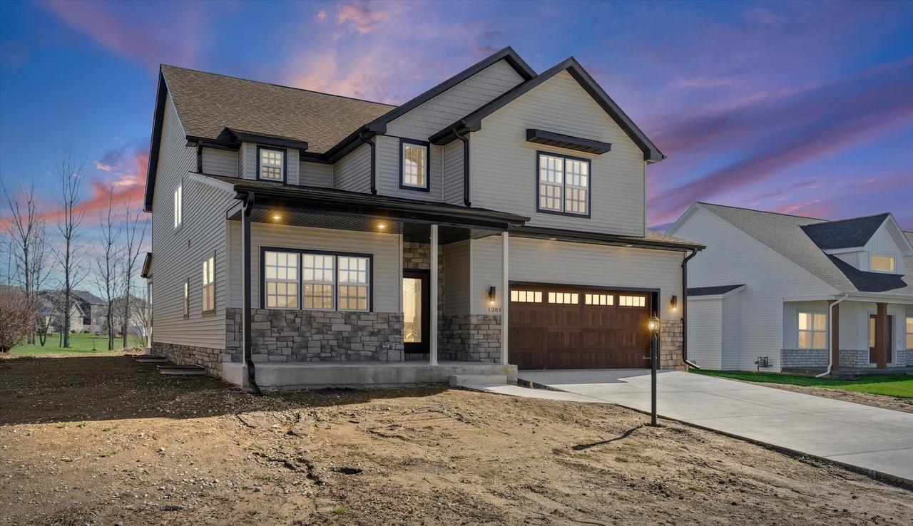 1306 Roberto Rd., Mahomet, IL 61853