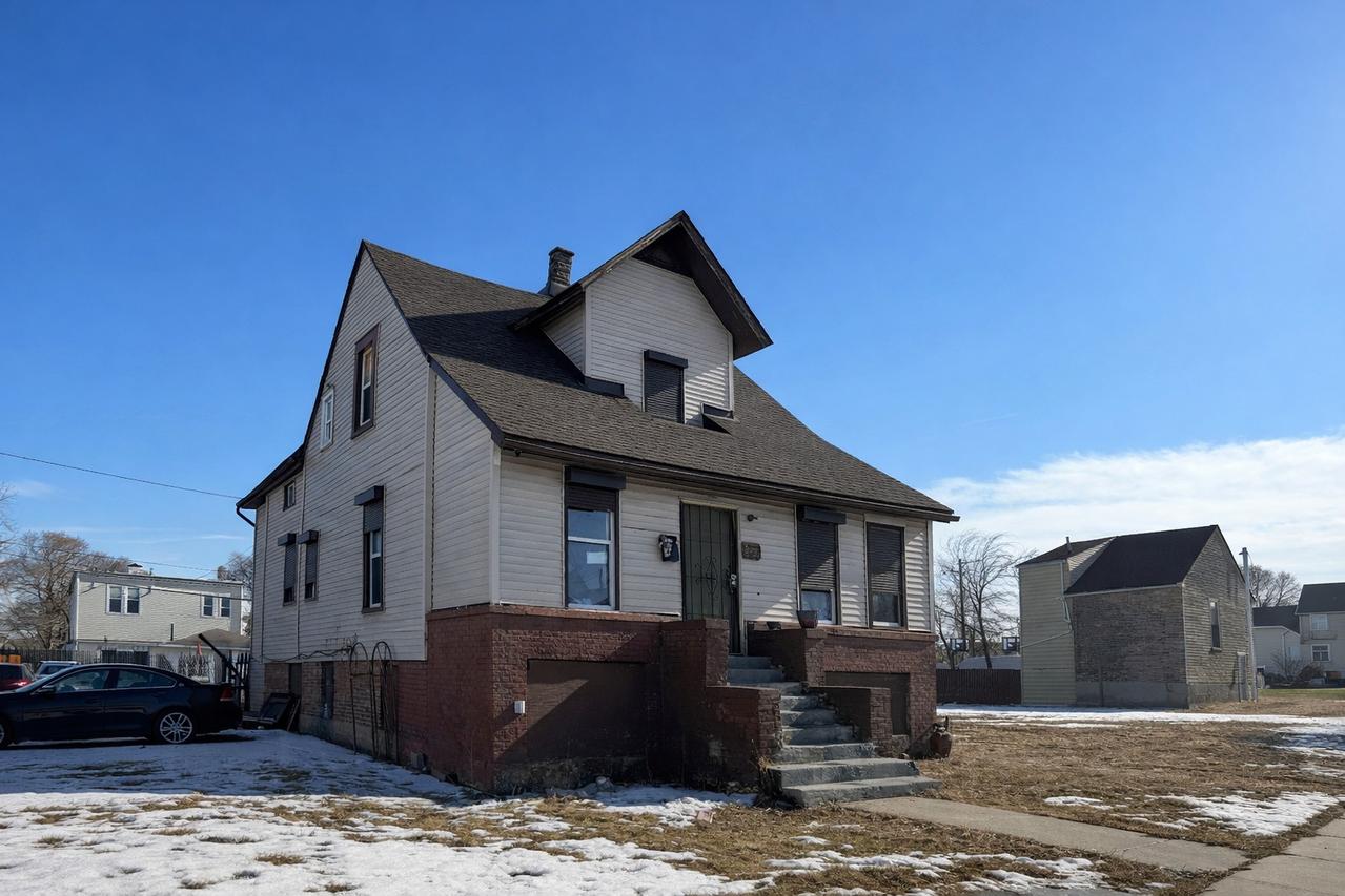 6335 S Paulina St., Chicago, IL 60636