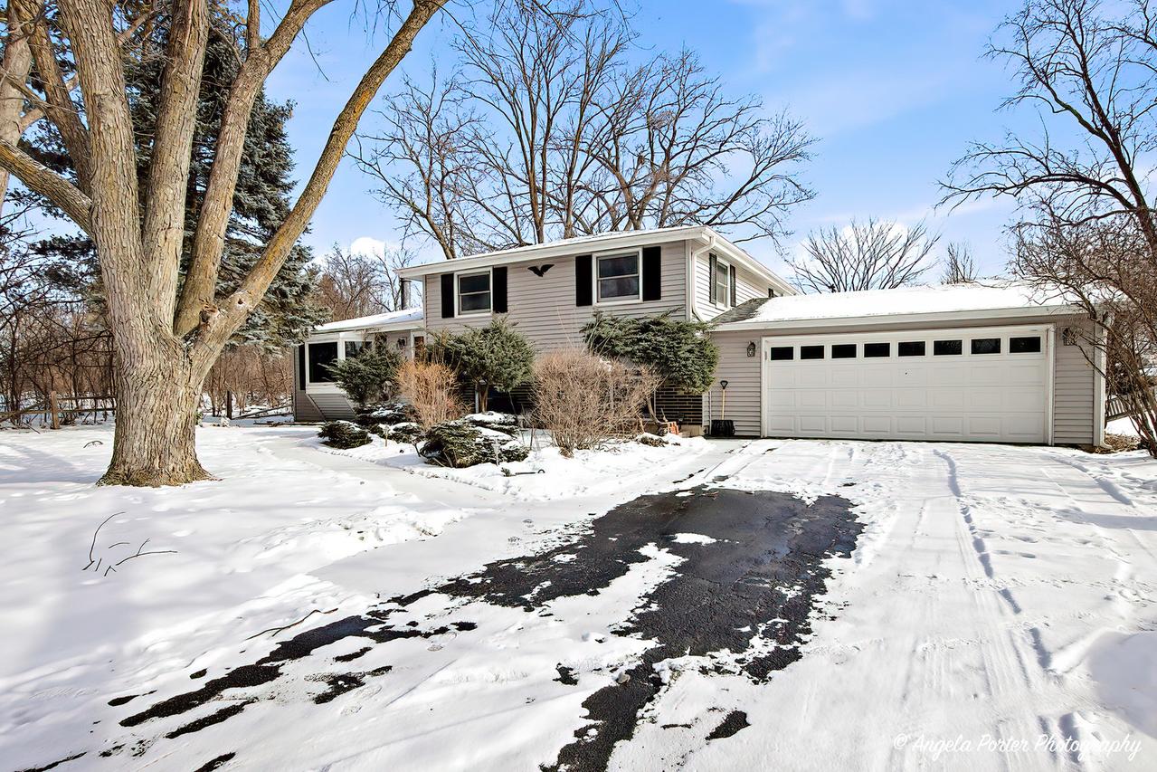 8 E Rollins Rd., Round Lake Beach, IL 60073