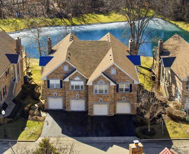 1304 Christine Ct., Vernon Hills, IL 60061