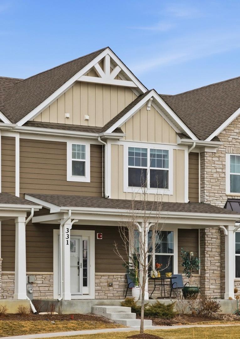 331 Didier Ct., Buffalo Grove, IL 60089