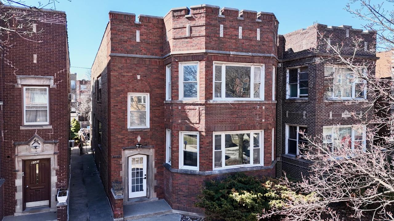 8040 S Rhodes Ave., Chicago, IL 60619