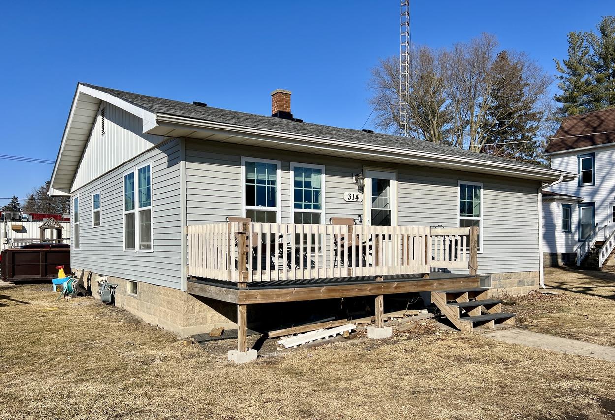 314 W Cherokee Ave., Shabbona, IL 60550