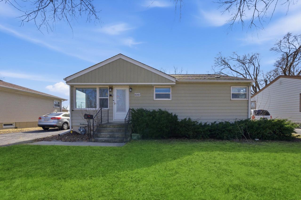 6561 167th St., Tinley Park, IL 60477