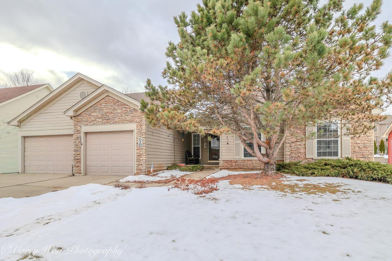 620 Ridge Dr., Elburn, IL 60119