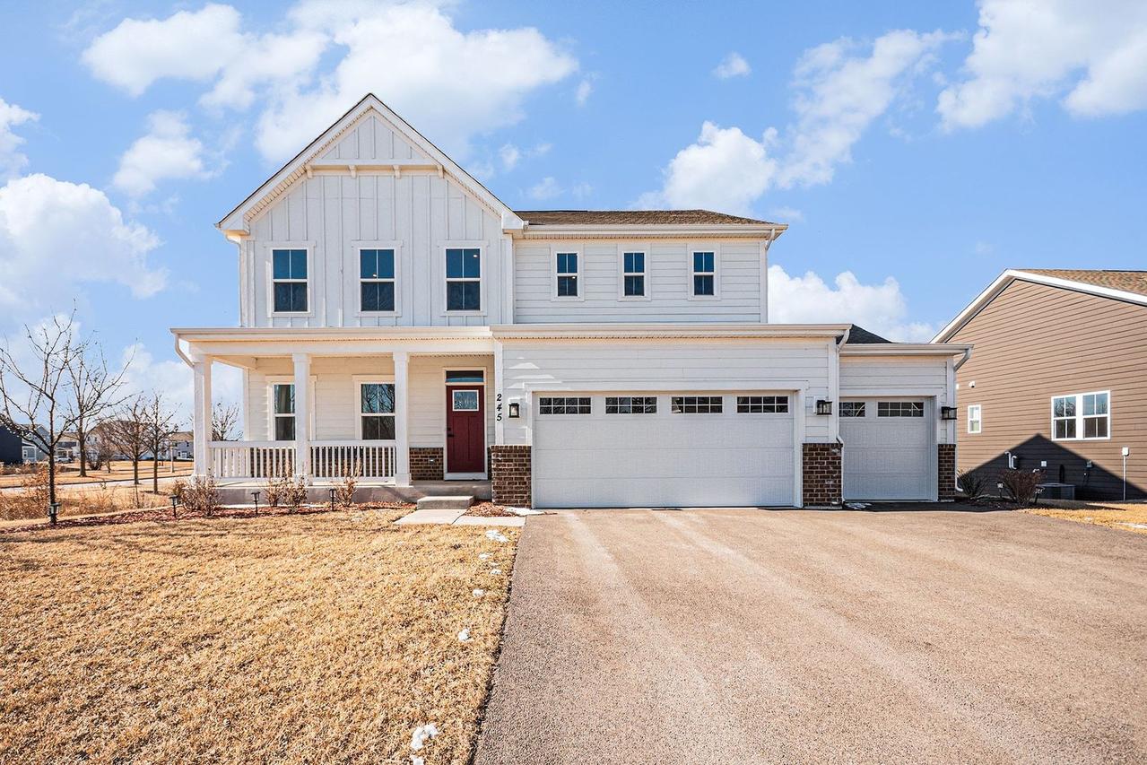 245 Goldenrod Dr., Sugar Grove, IL 60554