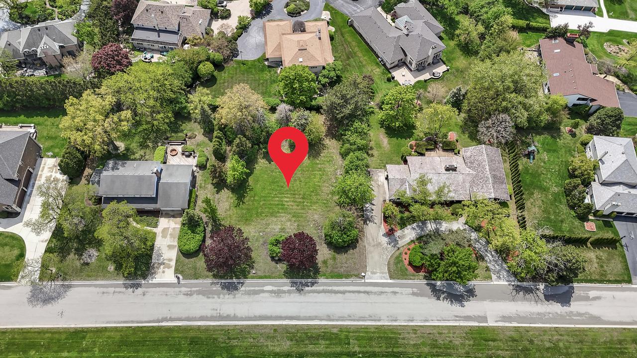 46 Kingston Dr., Oak Brook, IL 60523