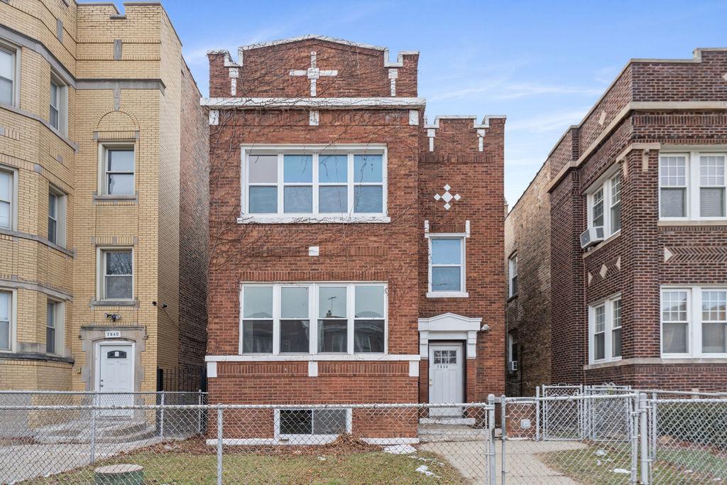 7836 S Constance Ave., Chicago, IL 60649