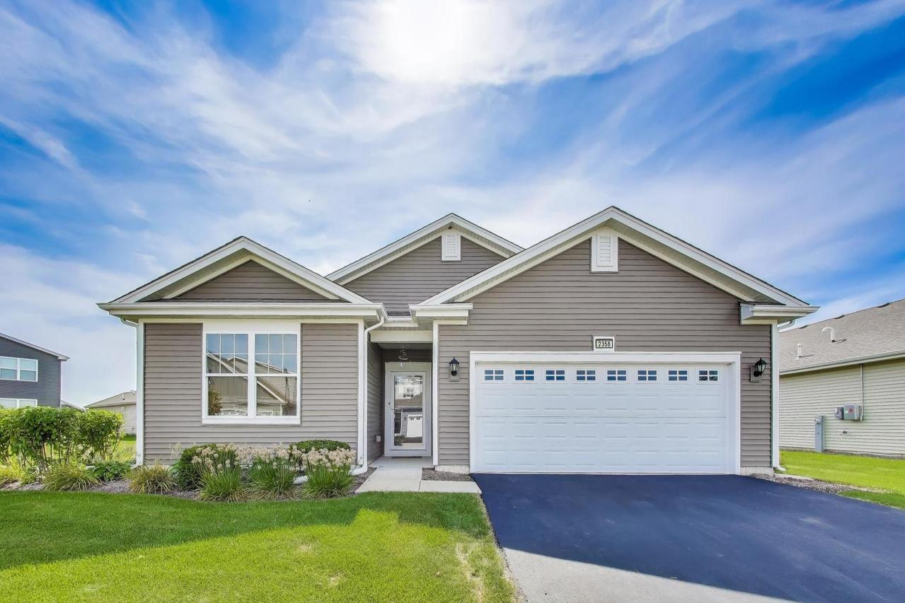 2358 Cannon Dr., Pingree Grove, IL 60140