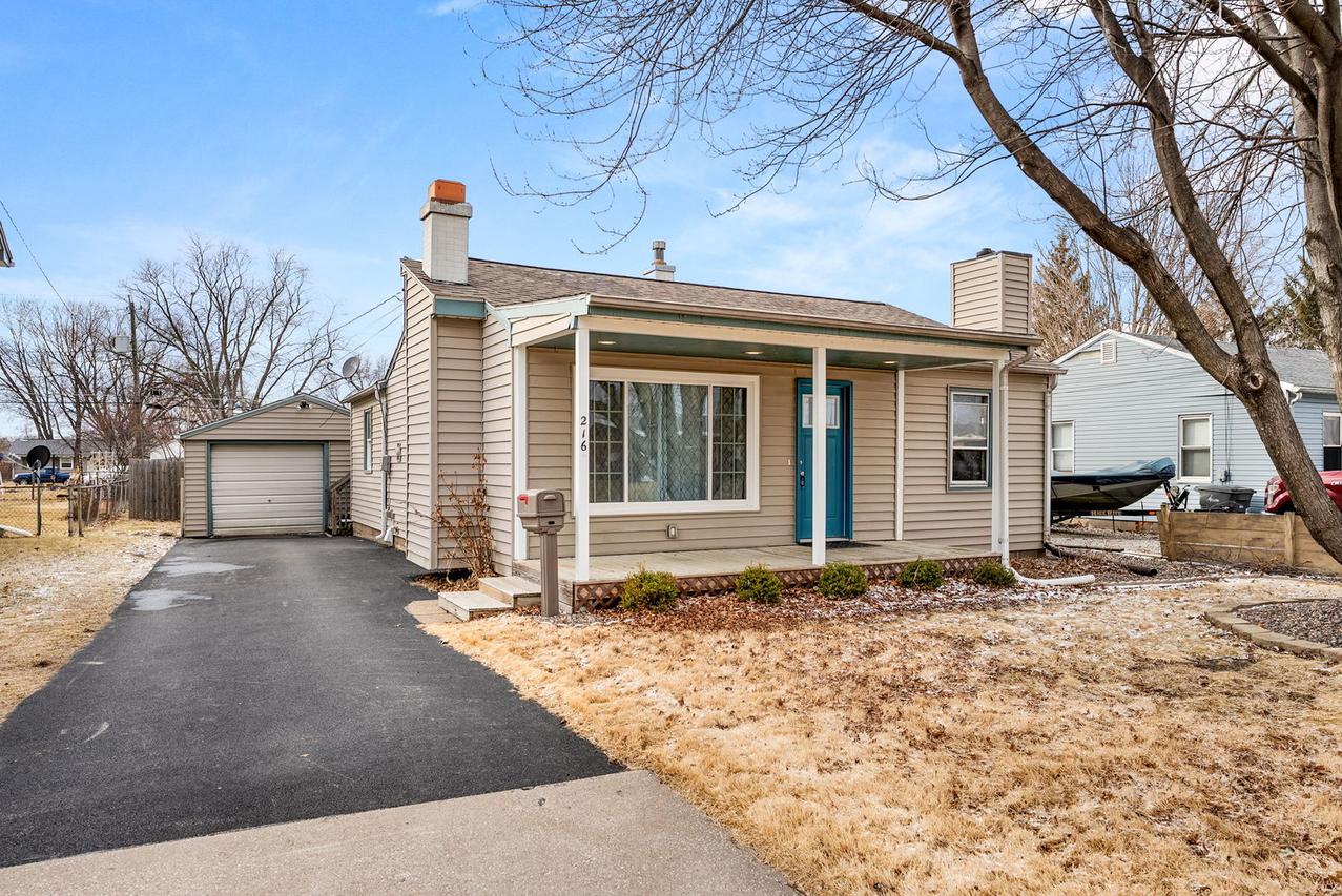 216 5th St., Milan, IL 61264