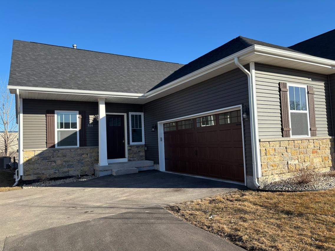 514 Anjali Ct. #L, Sycamore, IL 60178