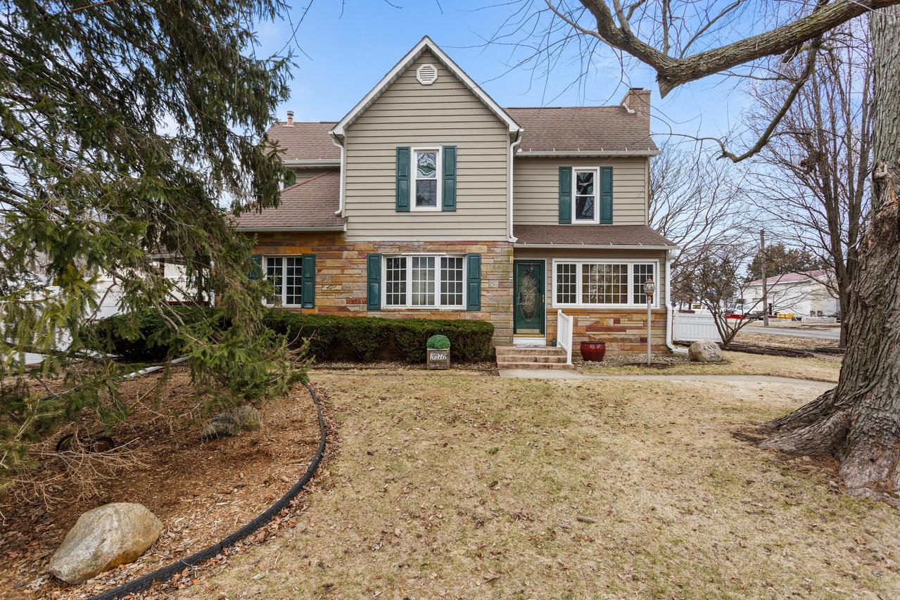 302 Shimp St., Milmine, IL 61855